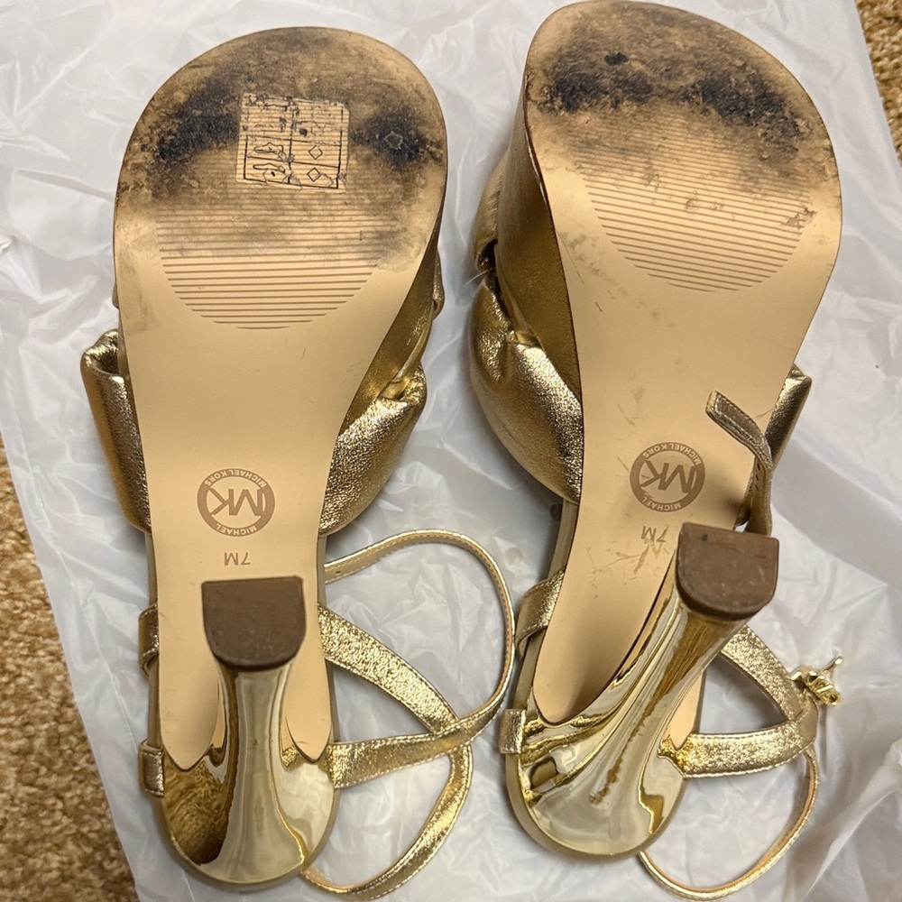 Michael Kors Gold Women's Sandals sz 7 - Picture 7 of 10